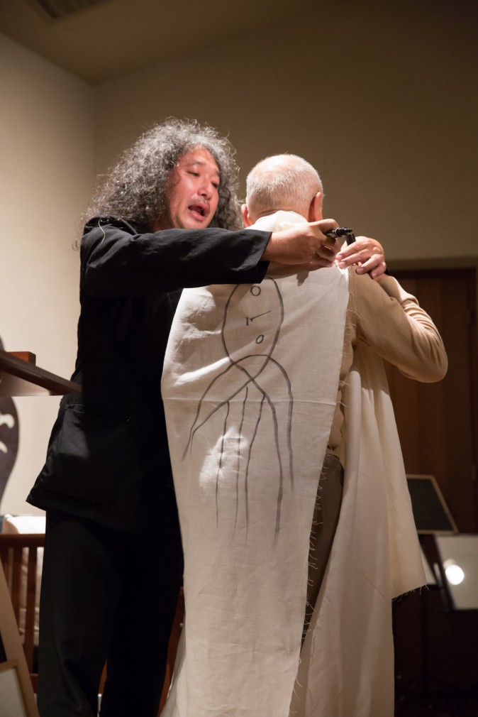 ６なにやら描き始め